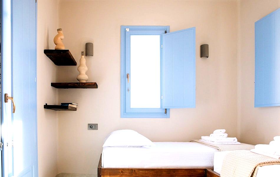 Pink Freud Villas Santorini
